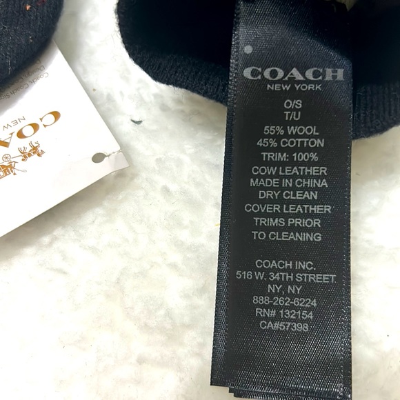 NWT Coach Gloves / Mittens in One perfect and easy to text - Picture 5 of 6